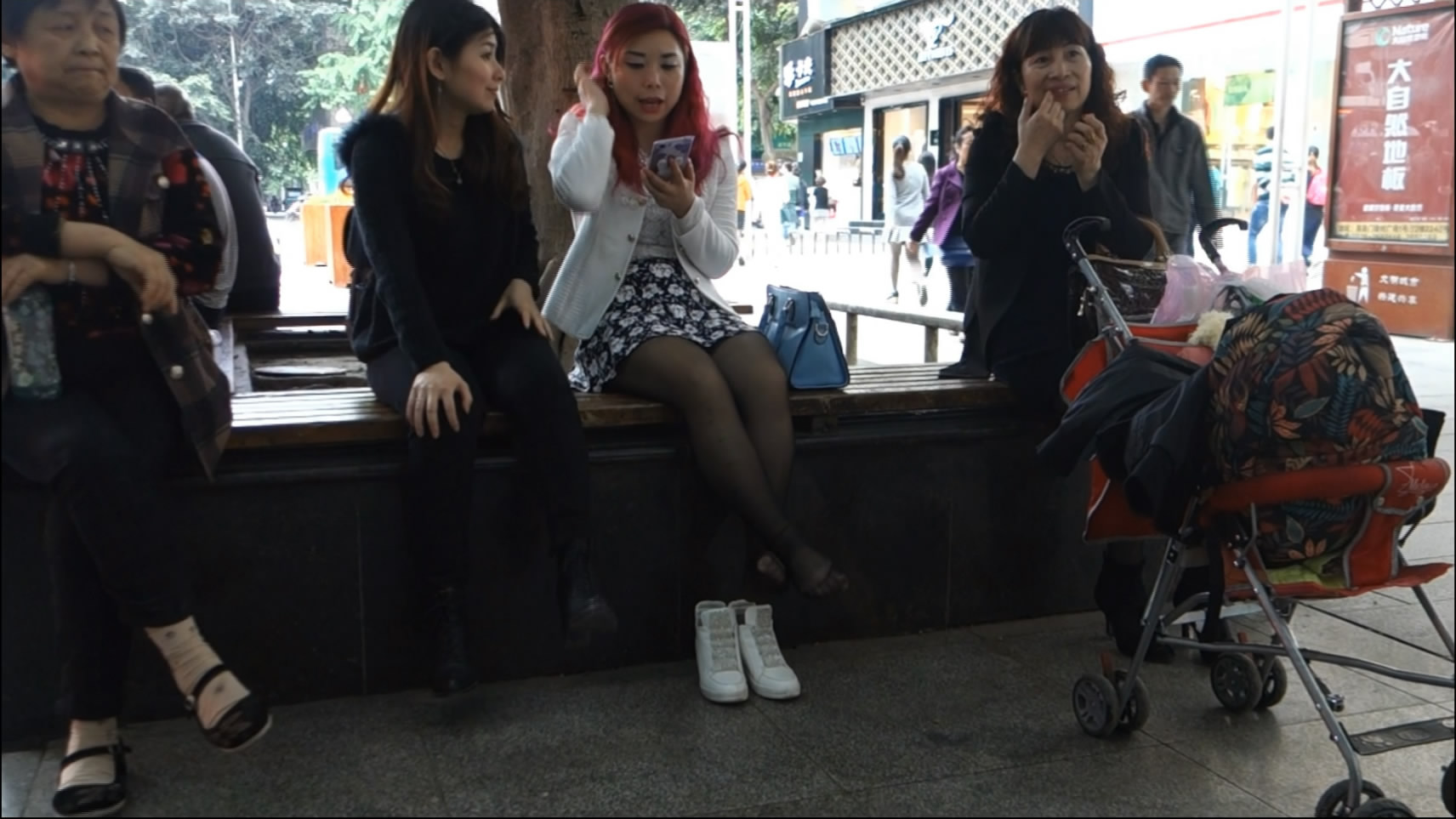 streetsnapnylon[00 00 56][20181203 234130 6]